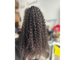 Anel de linha de cor virgem encaracolado afro