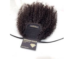 QUEUE AVEC RUBAN DE COULEUR VIERGE AFRO BOUCLÉ